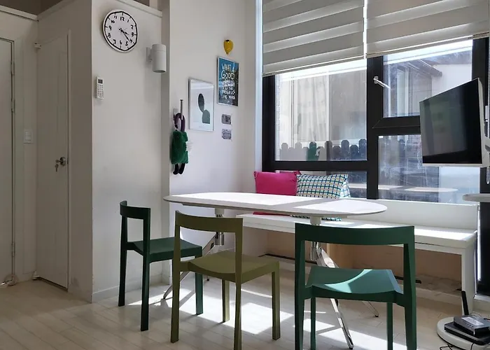 Appartement 2 For 6, Young House Seoel