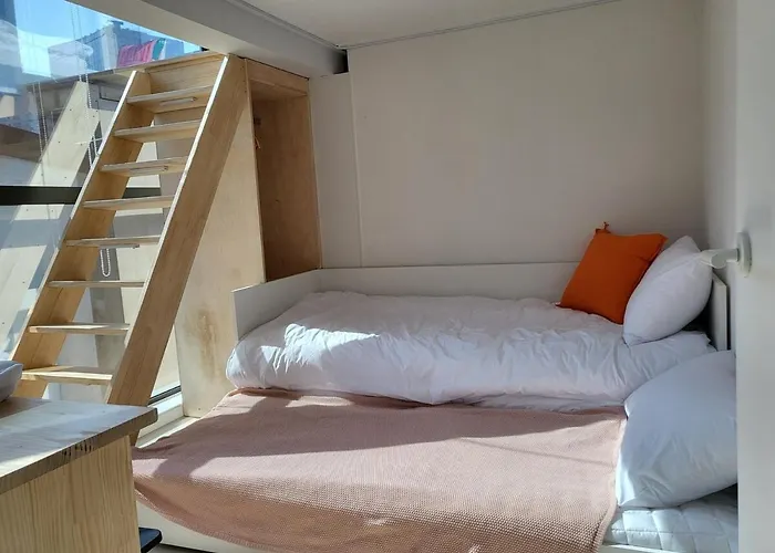 2 For 6, Young House Appartement